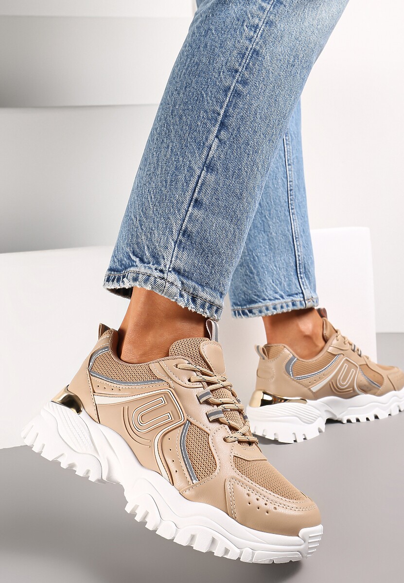 Ciemnobeżowe Płaskie Sneakersy na Grubej Podeszwie z Kolorowymi Wstawkami i Metalową Ozdobą Paussa