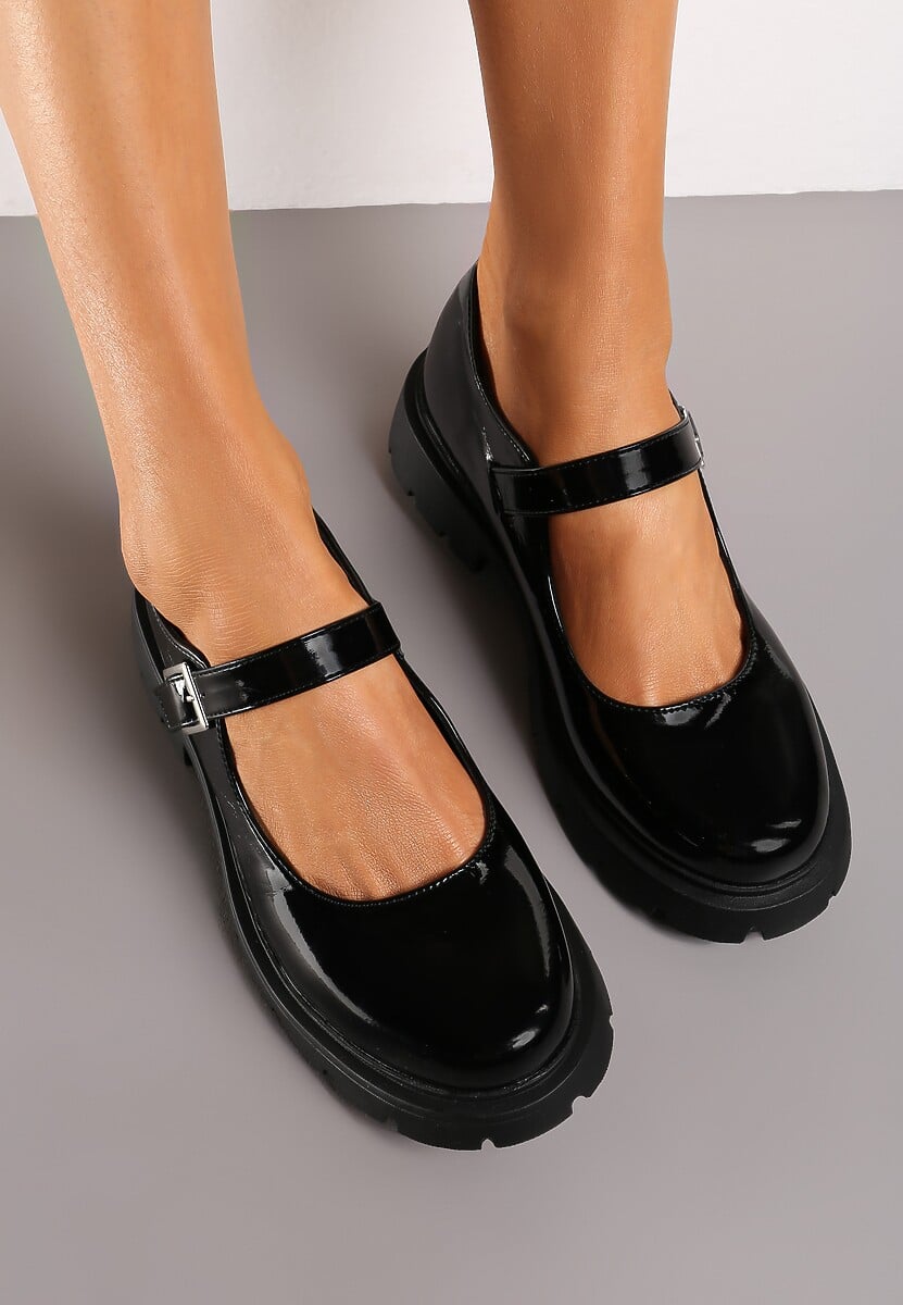 Czarne Lakierowane Półbuty Zapinane na Sprzączkę na Grubej Podeszwie Peravilla