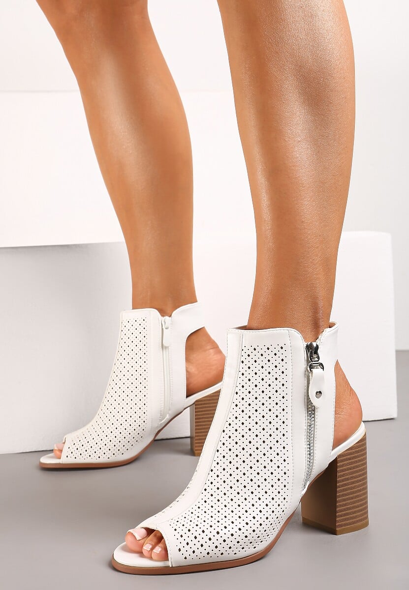 Czarne Botki Wycięte za Kostkę z Ozdobnym Suwakiem i Ażurową Cholewką Arcida