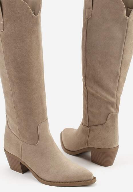 Ciemnobeżowe Kozaki z Imitacji Zamszu o Fasonie Kowbojek na Niskim Stożku Anuvitta