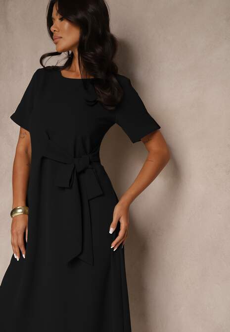 Czarna Rozkloszowana Sukienka Vices Zdobiona Wiązaniem Folarenne