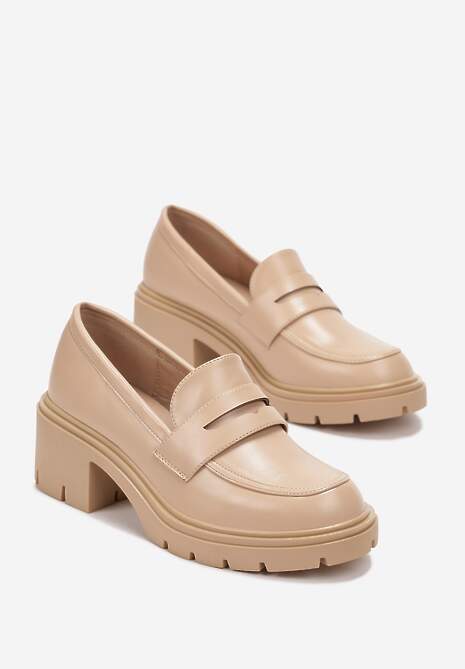 Beżowe Mokasyny na Niewysokim Słupku i Podeszwie z Protektorem Cemia