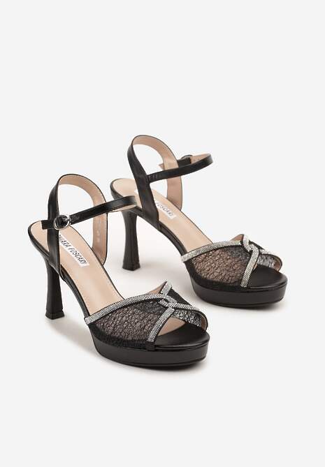 Czarne Sandały na Szpilce Ozdobione Motywem Cyrkonii i Koronki Fodinna