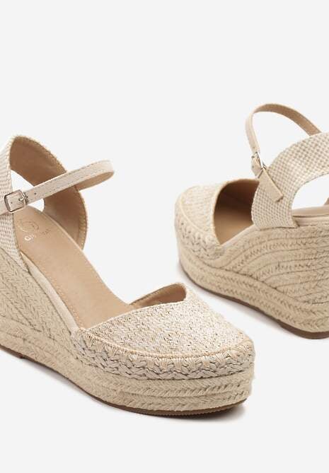 Beżowe Sandały na Koturnie w Typie Espadryli Ozdobione Plecionką Akiora