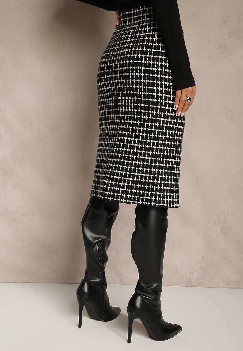 Czarno-Biała Tweedowa Spódnica Ołówkowa w Kratę z Guzikami Aretusa
