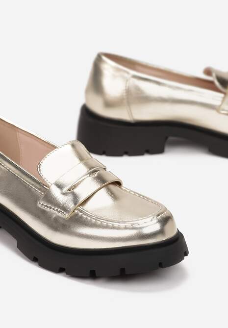 Złote Mokasyny na Grubej Podeszwie z Ozdobną Patką Bambina