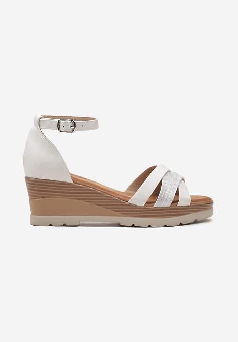 Białe Błyszczące Sandały na Koturnie Stylizowanym na Drewniany Steccaria