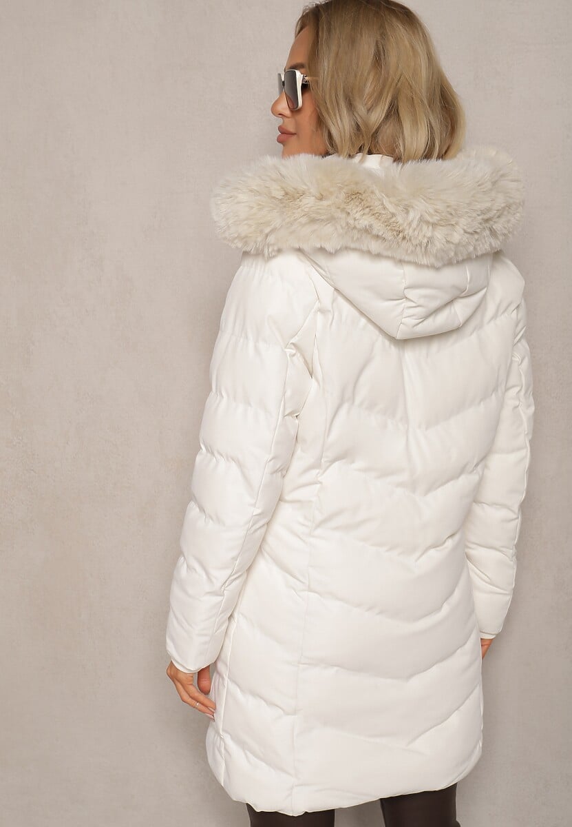 Jasnobeżowa Kurtka z Ozdobnym Pikowaniem z Odpinanym Kapturem i Futerkiem Taidra