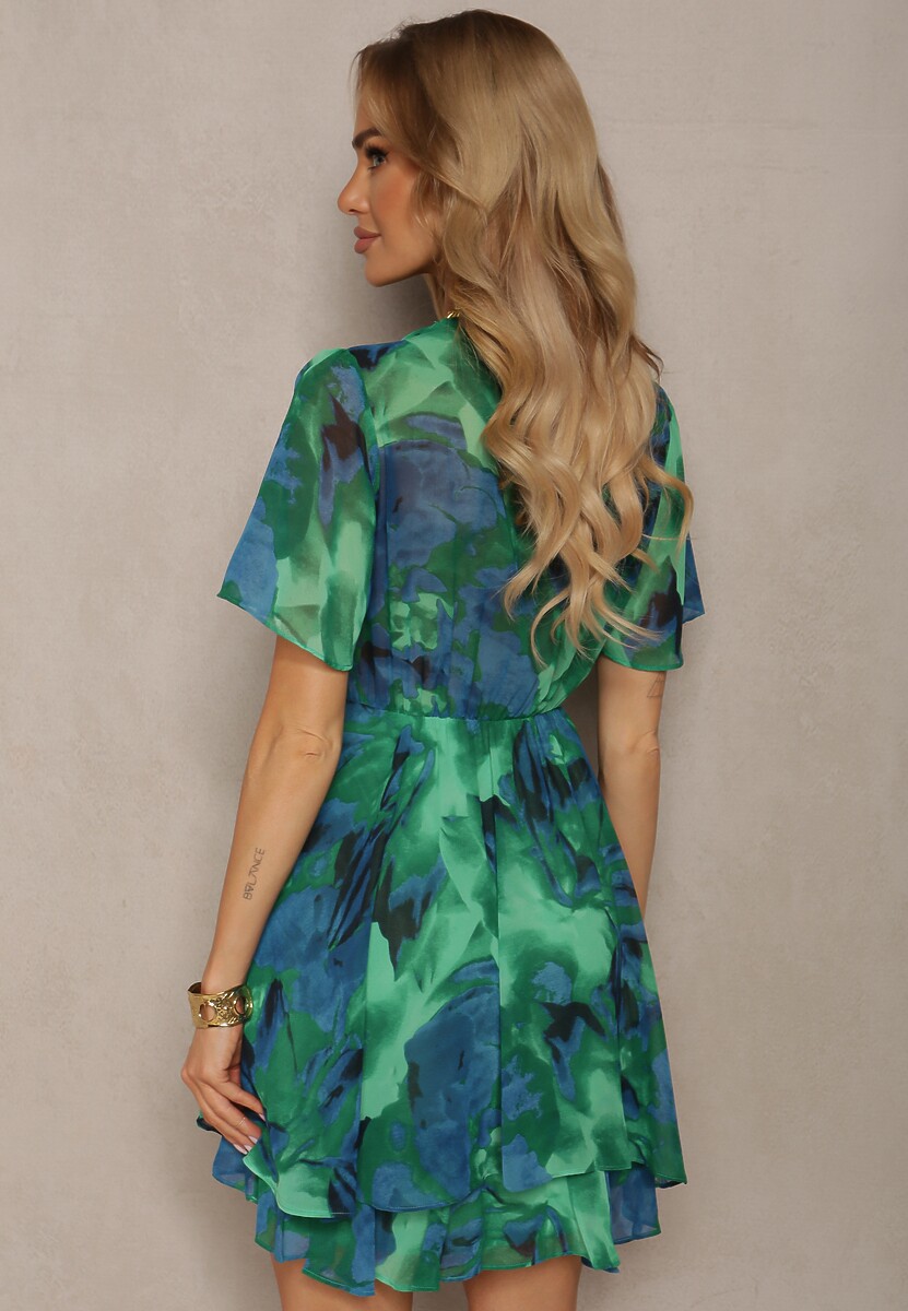 Zielono-Niebieska Sukienka o Rozkloszowanym Kroju z Gumką w Pasie i Dekoltem w Serek Sannesia