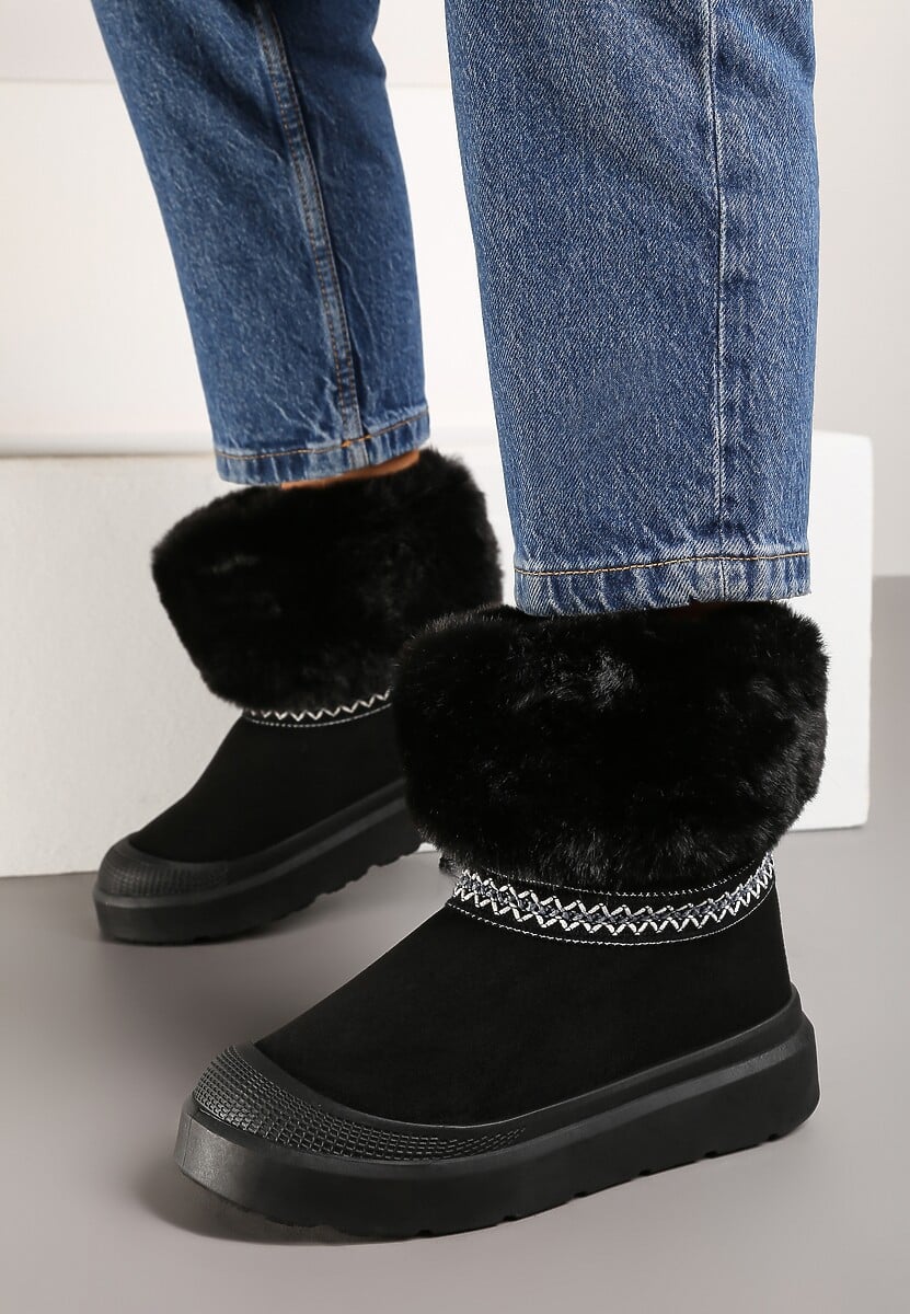 Czarne Śniegowce na Płaskiej Podeszwie Ozdobione Futerkiem i Haftem Lannetea