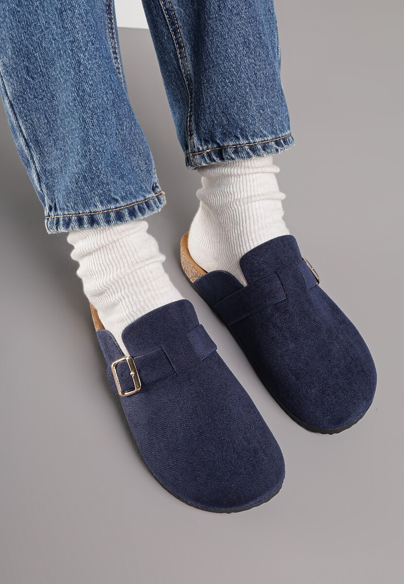 Granatowe Klapki Ozdobione Klamrą na Pasku Zelevelis