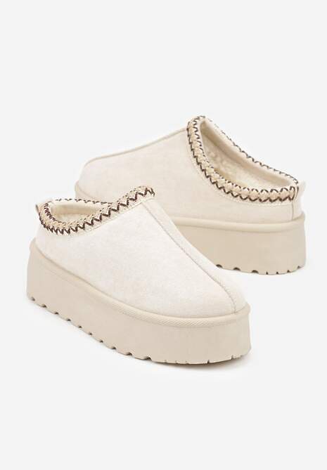 Beżowe Śniegowce na Platformie z Niską Cholewką i Haftowanym Wzorem Zivilae