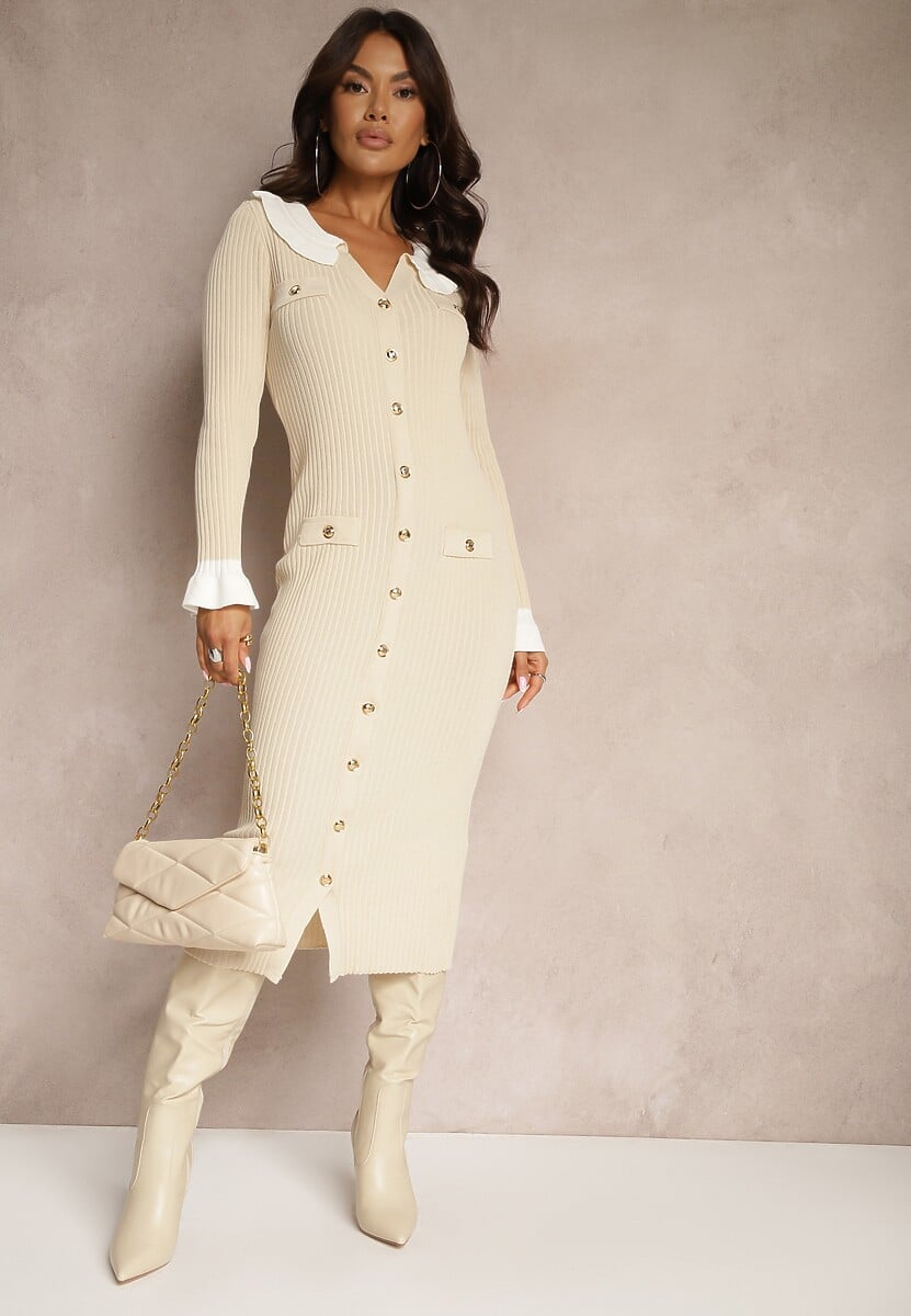 Beżowa Sukienka Sweterkowa Prążkowana z Wiskozą Guzikami Falbankami i Kołnierzykiem Rinneta