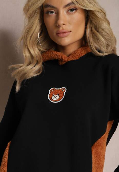 Czarna Bluza z Bawełny z Ozdobną Naszywką z Misiem i Polarowym Kapturem Hecatia