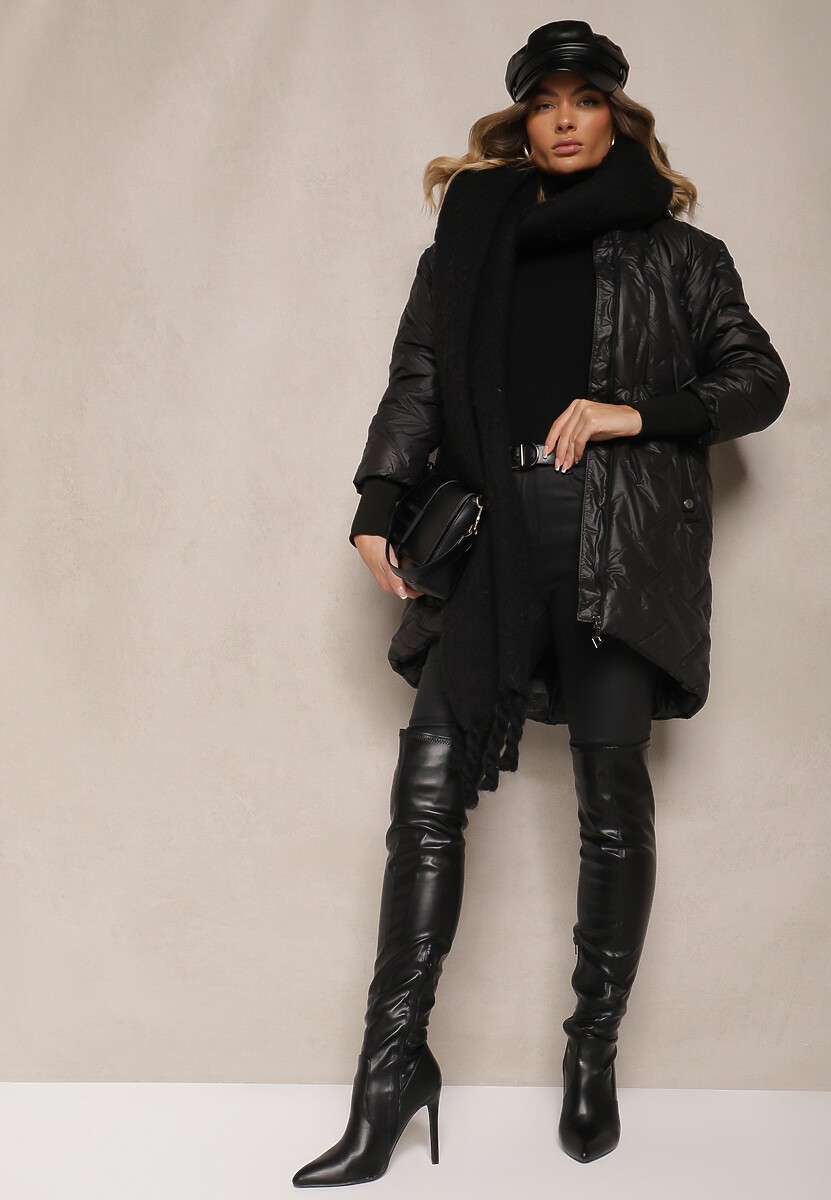 Czarna Kurtka z Pikowanym Wzorem Ściągaczami Odpinanym Futerkiem i Kapturem Ellithri