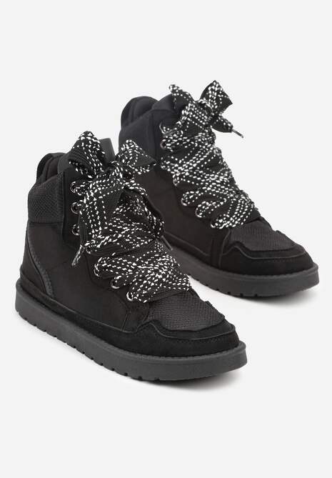 Czarne Sneakersy Ozdobione Sznurówkami w Geometryczny Wzór Avoslia