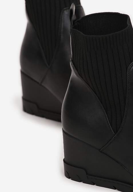 Czarne Botki z Elastyczną Cholewką na Koturnie Touge