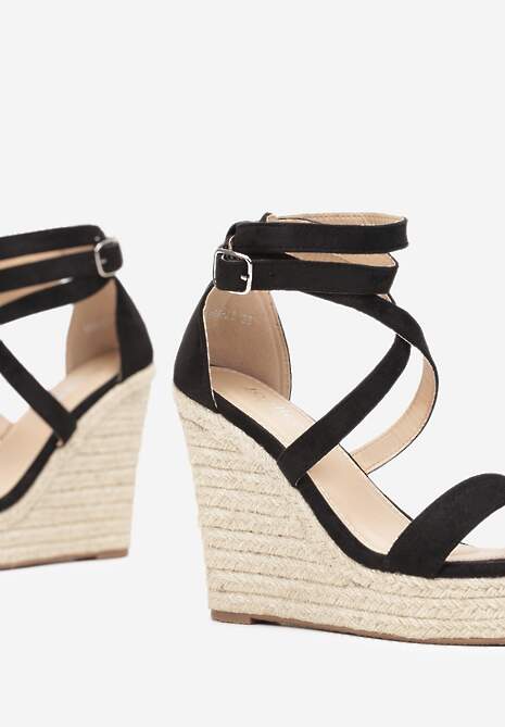 Czarne Sandały z Paskami na Plecionej Koturnie z Juty Idania