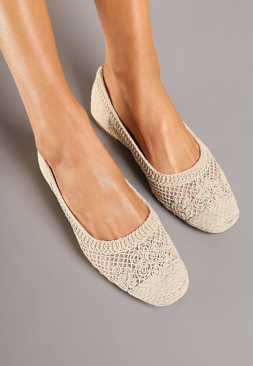 Ciemnobeżowe Balerinki Ozdobione Siateczką Landeora
