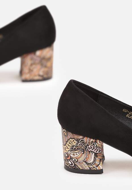 Czarne Czółenka z Imitacji Zamszu Ozdobione Printem na Słupku Emmalla
