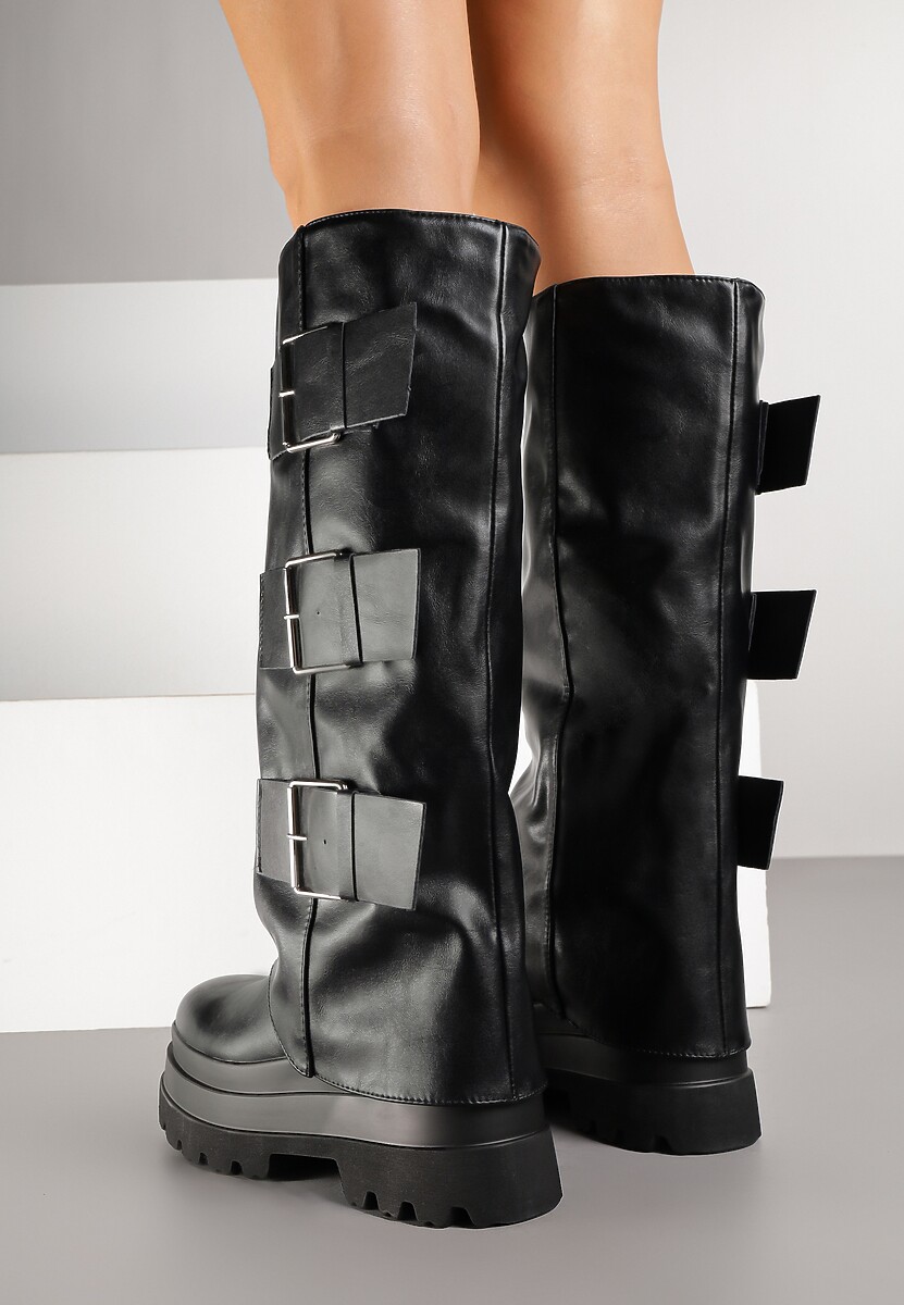 Czarne Kozaki Typu Biker na Platformie Ozdobione Klamrami i Wywiniętą Cholewką Ellisse