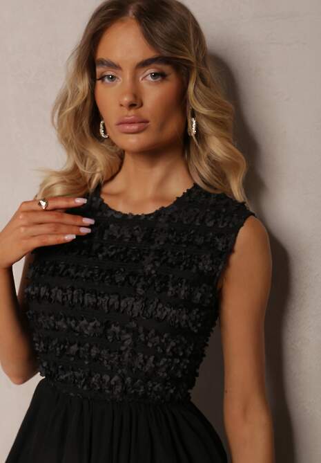 Czarna Rozkloszowana Sukienka o Taliowanym Kroju z Gumką w Talii Vimarica