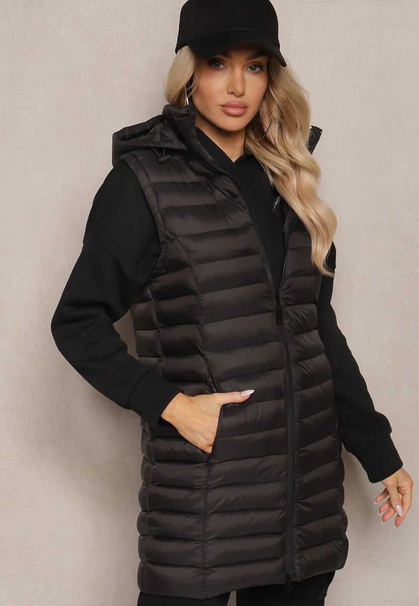 Ciemnofioletowa Długa Kamizelka z Kapturem i Ozdobnym Pikowaniem Vitiena