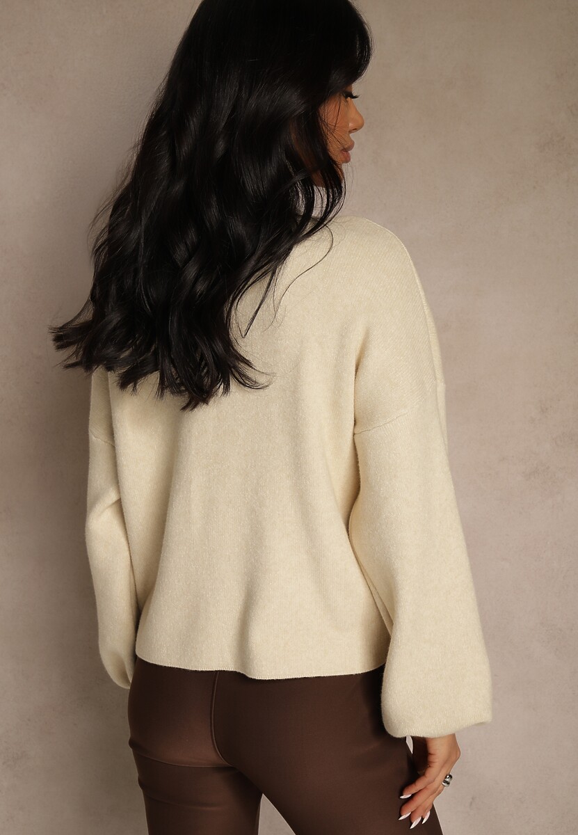 Jasnobeżowy Golf Ozdobiony Ściągaczami Wedena