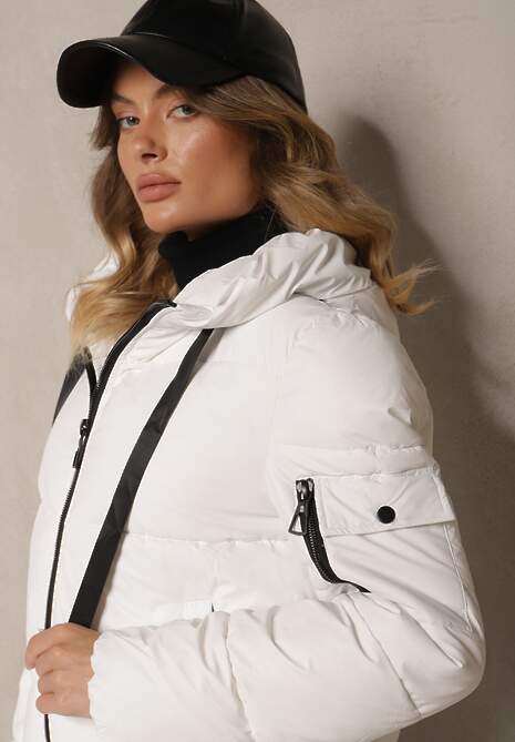 Biała Pikowana Kurtka o Prostym Kroju z Kapturem i Kieszeniami Miriara