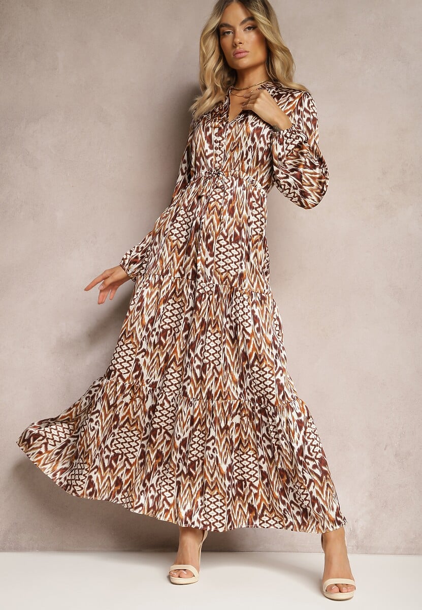 Czerwona Sukienka o Rozkloszowanym Kroju ze Ściągaczem w Talii i Trójkątnym Dekoltem z Guzikami Niamarie