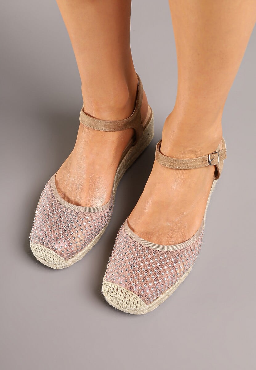 Ciemnobeżowe Sandały na Koturnie z Siateczkową Cholewką i Cyrkoniami Nilarena