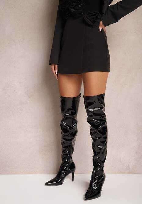 Czarne  Spódnico-Spodenki Mini z Zakładką i Aplikacją w Kształcie Róży Pholia