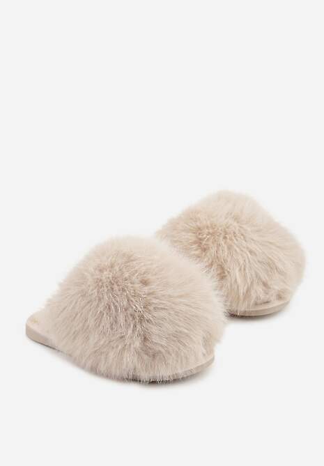 Ciemnobeżowe Miękkie Kapcie Ozdobione Długim Włosiem Cendria