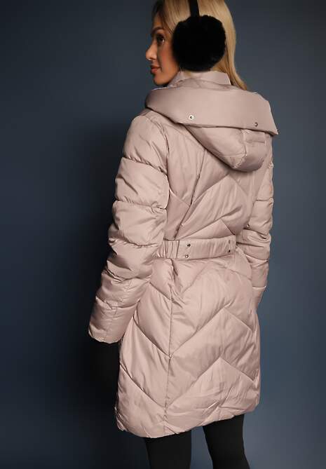 Beżowa Długa Pikowana Kurtka w Stylu Parki z Troczkiem w Pasie i Sztucznym Futerkiem Abelasa