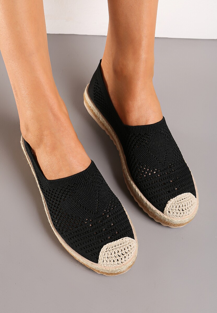 Czarne Ażurowe Espadryle na Plecionej Podeszwie z Ozdobnym Noskiem Uraian
