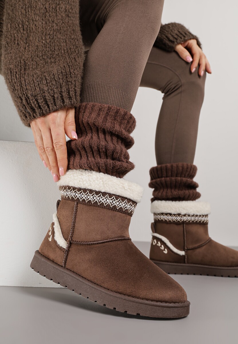 Ciemnobrązowe Śniegowce o Wsuwanym Fasonie z Haftem i Futrem przy Cholewce Mevinadia