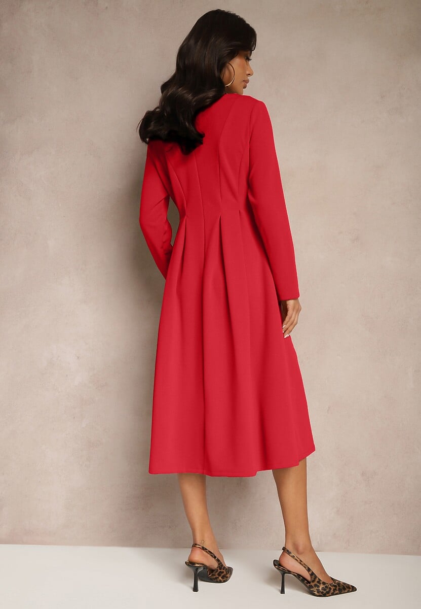 Czerwona Rozkloszowana Sukienka w Eleganckim Stylu Temilissa