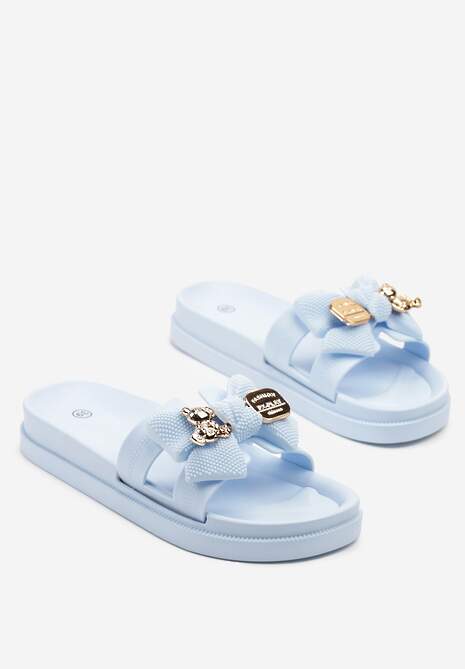 Niebieskie Klapki Ozdobione Kokardą i Wycięciami Kiniela