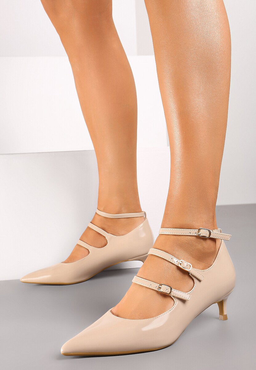 Ciemnobeżowe Czółenka Lakierowane Typu Kaczuszka Wykończone Paseczkami i Sprzączkami Konstisa