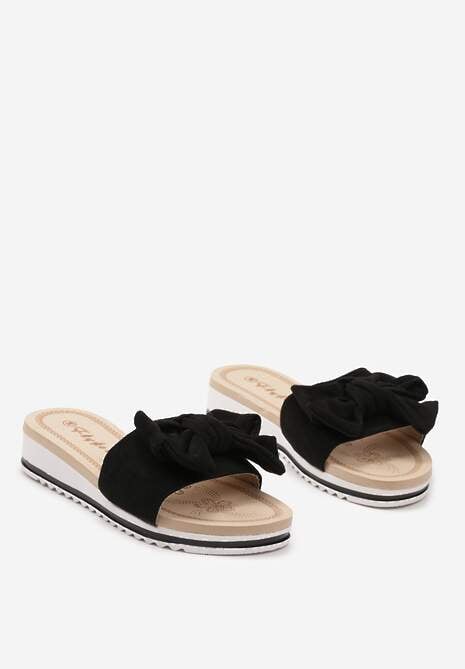 Czarne Klapki na Niskim Koturnie z Kokardką z Imitacji Zamszu Tememia