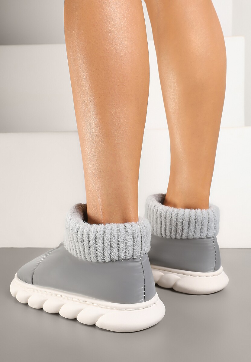 Szare Kapcie Vices na Piankowej Podeszwie z Pikowaną Cholewką Velavina