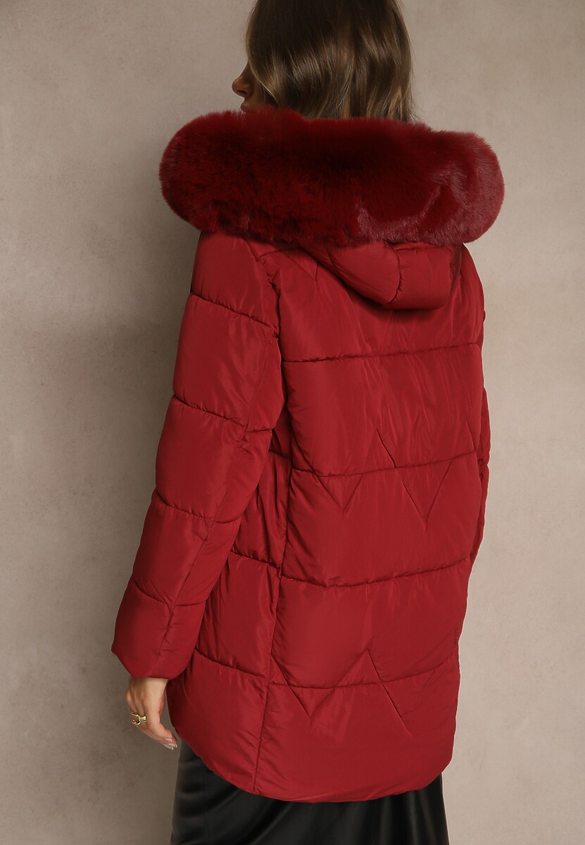 Bordowa Klasyczna Kurtka z Pikowanymi Przeszyciami i Kapturem z Futrem Mundrie