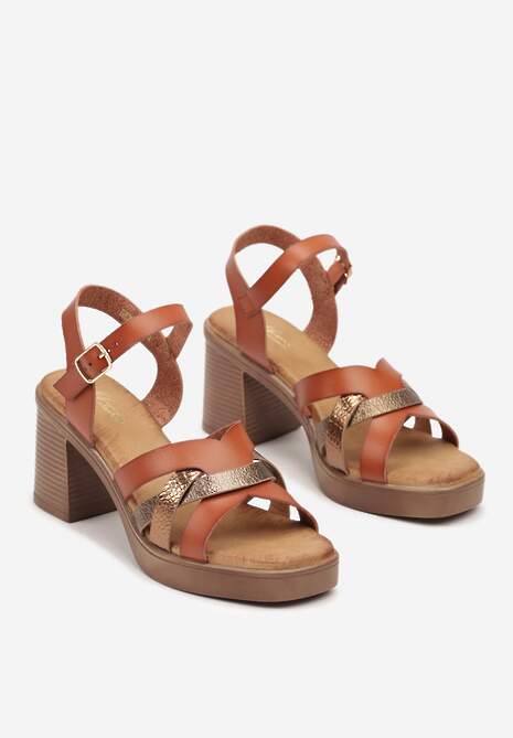 Brązowe Sandały na Platformie i Słupku z Ozdobnymi Paskami Deoniriel
