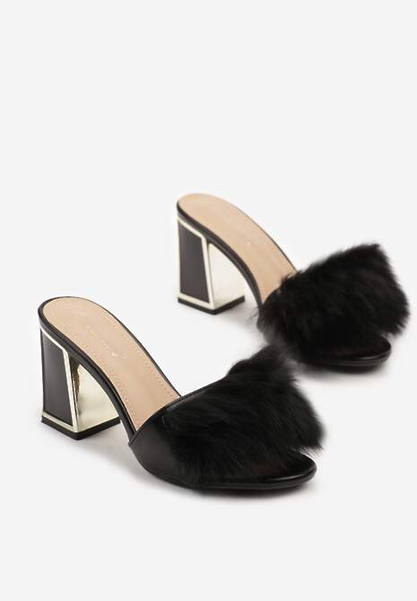 Czarne Klapki na Słupku z Futerkiem Beleldi