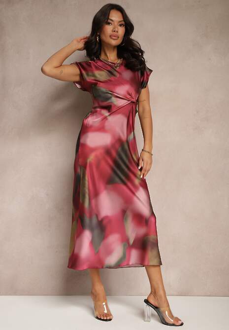 Czerwona Sukienka o Rozkloszowanym Kroju z Marszczeniem w Abstrakcyjny Print Tilloreta