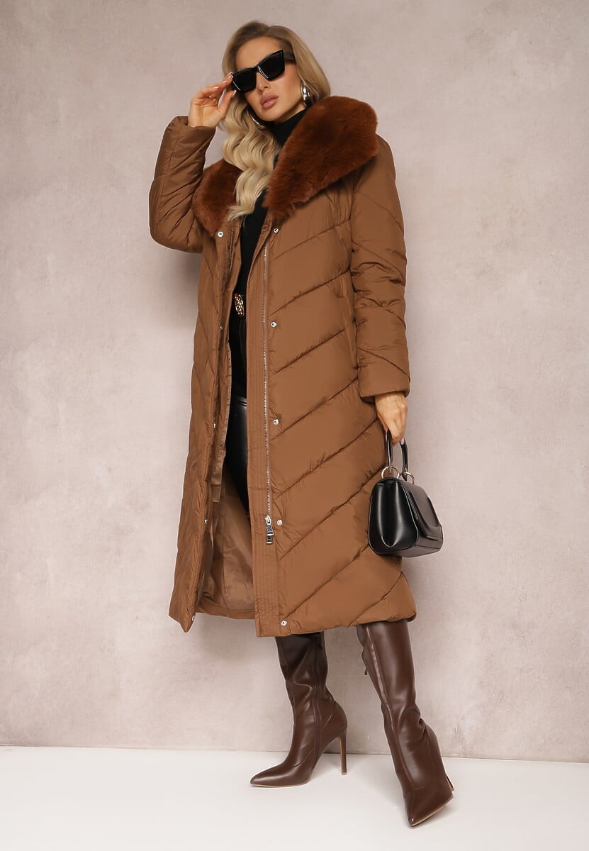 Brązowa Pikowana Kurtka Płaszcz typu Płaszcz z Futrzanym Kołnierzem Odefia