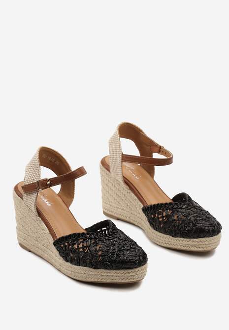 Czarne Sandały z Imitacji Skóry z Plecionki Zapinane na Sprzączkę na Koturnie Rioma