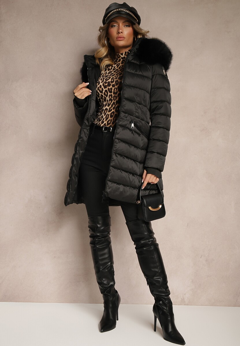 Czarna Kurtka z Odpinanym Kapturem i Futerkiem Pikowana o Dłuższym Fasonie Nadelia