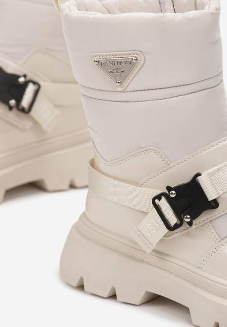 Beżowe Lakierowane Śniegowce za Kostkę z Ozdobną Klamerką Fesiva