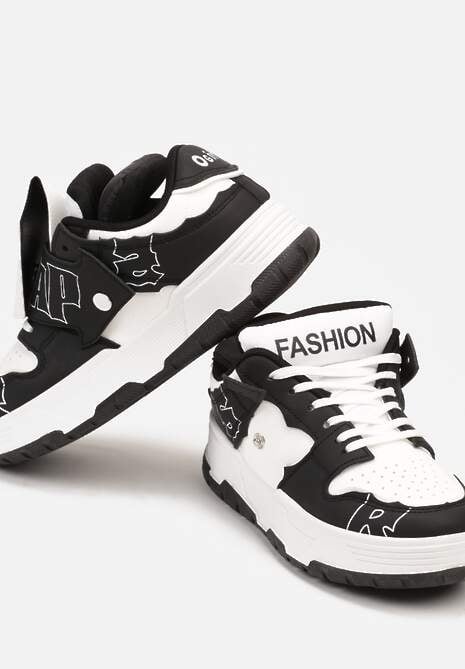 Czarno-Białe Sneakersy na Płaskiej Podeszwie Ozdobione Napisami Griefra